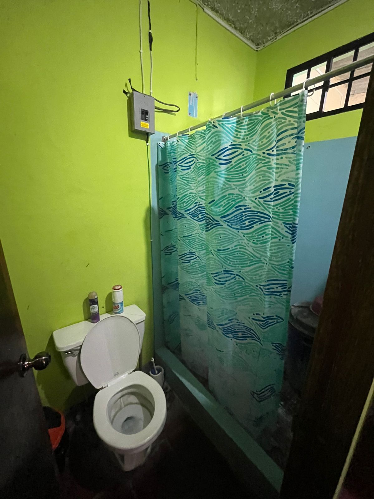 VENTA DE CASA DE PASAJE EN COLONIA EL IVU SANTA ANA, ZONA SECTOR 2000