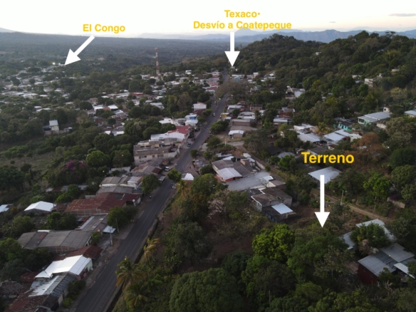 Terreno a 30 metros de la carretera cerca de TEXACO Coatepeque