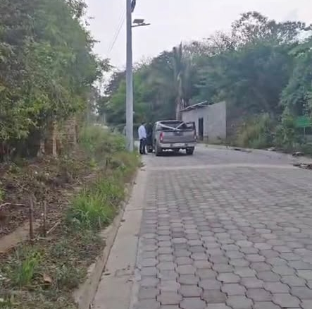 Se vende amplio lote en Quintas Montecristo Santa Ana