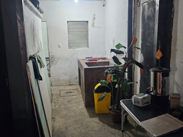 Local Comercial en Alquiler en la 25 Calle frente a PNC Mario Calvo Santa Ana