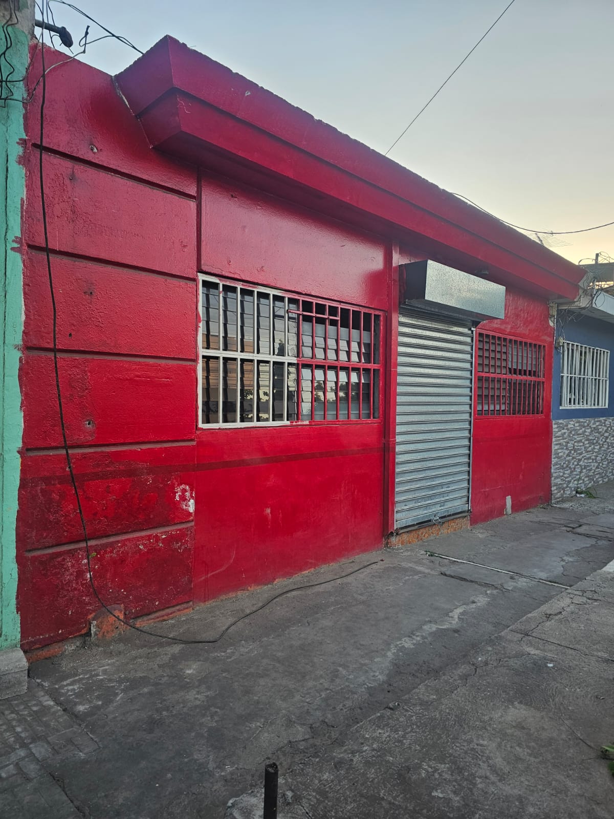 Local Comercial en Alquiler en la 25 Calle frente a PNC Mario Calvo Santa Ana