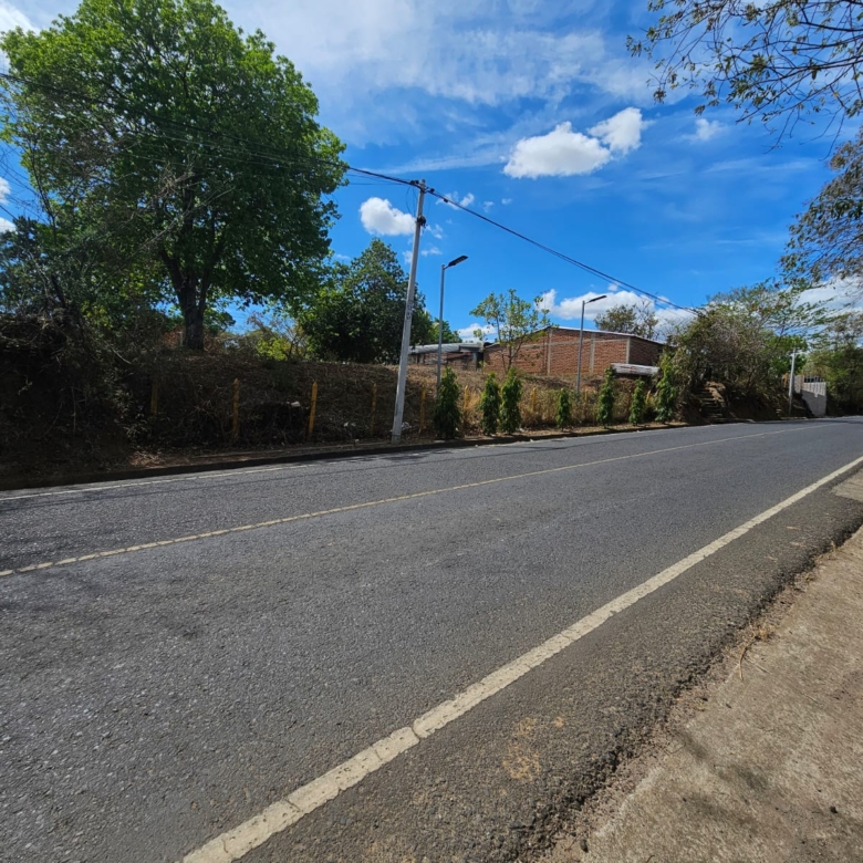 Terreno en Santa Ana frente a Carretera que conduce de Santa Ana a Tacachico
