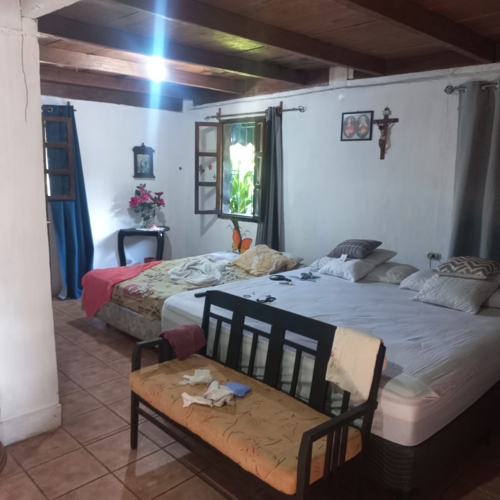 Casa colonial en media manzana de terreno en Rio Zarco