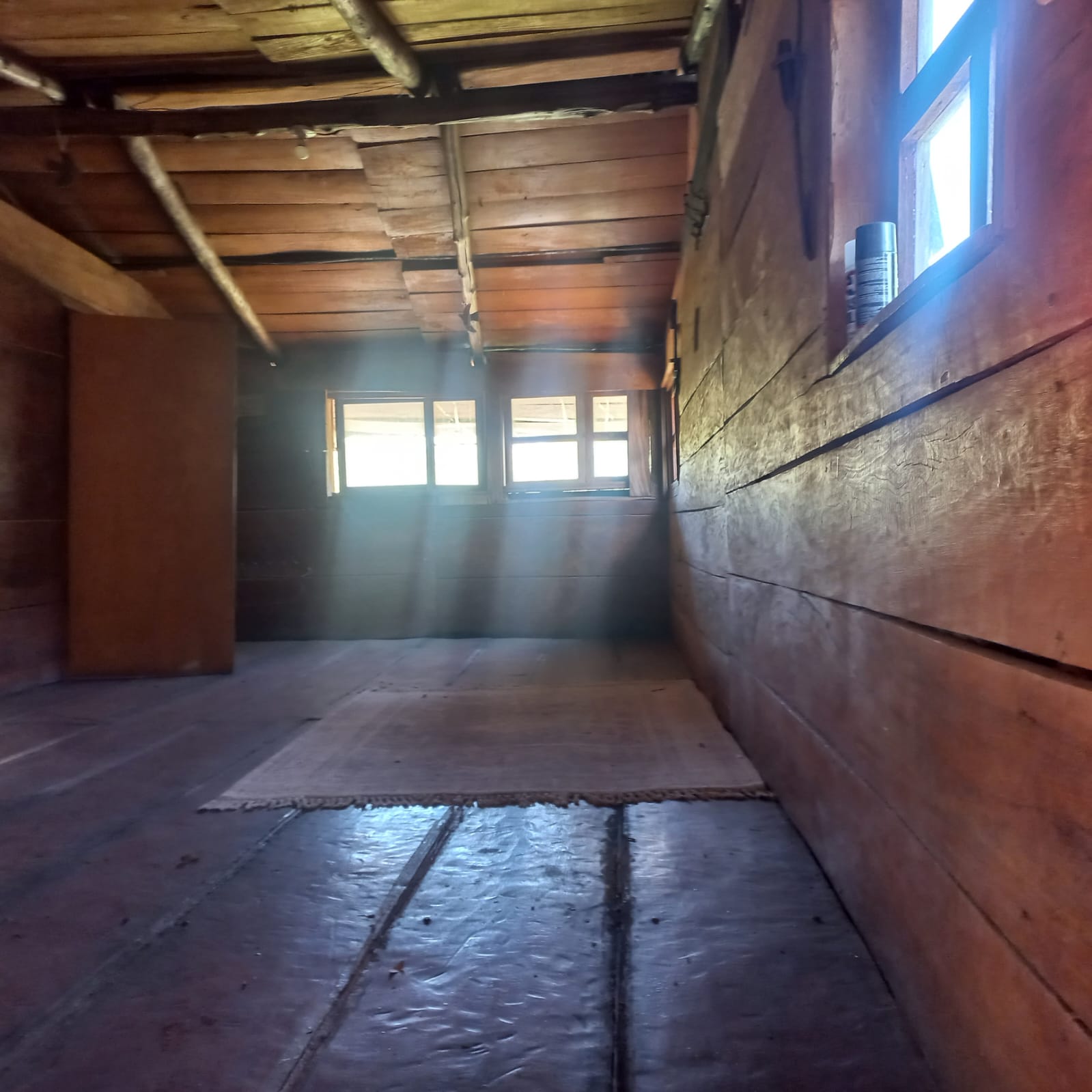 Casa colonial en media manzana de terreno en Rio Zarco