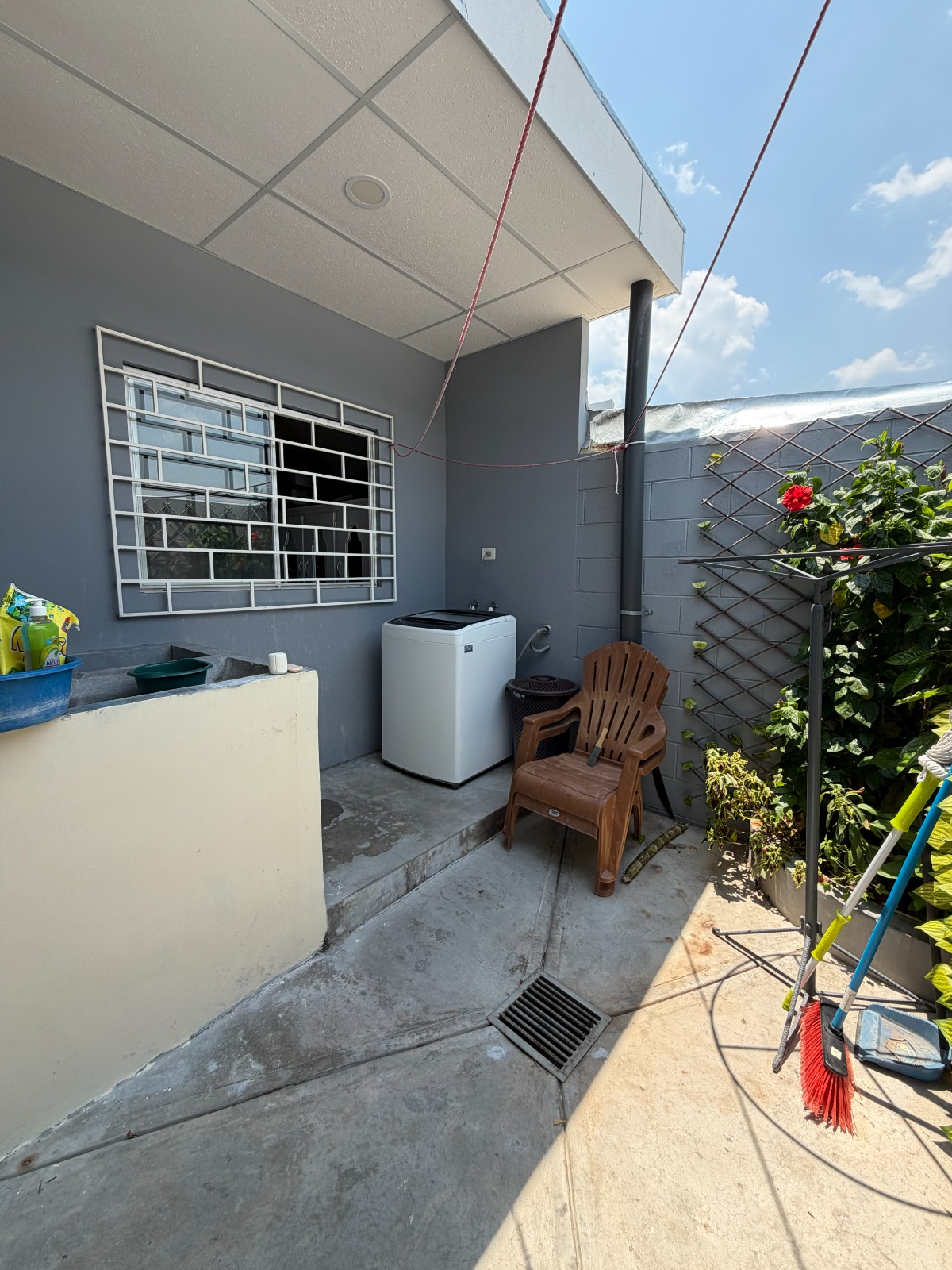 Casa Amueblada en Venta en Jardines de Metapán | Ideal para Vivir o Invertir