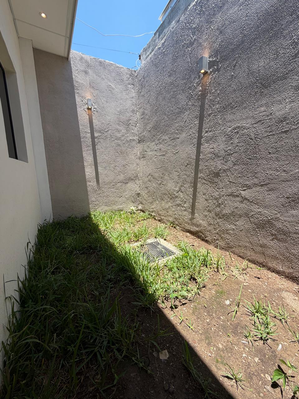 Casa Nueva en Venta en Santa Ana – Primavera