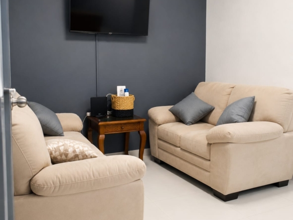 Casa de Lujo Amueblada en Venta en Villas del Mediterráneo, Santa Ana | Airbnb Rentable.