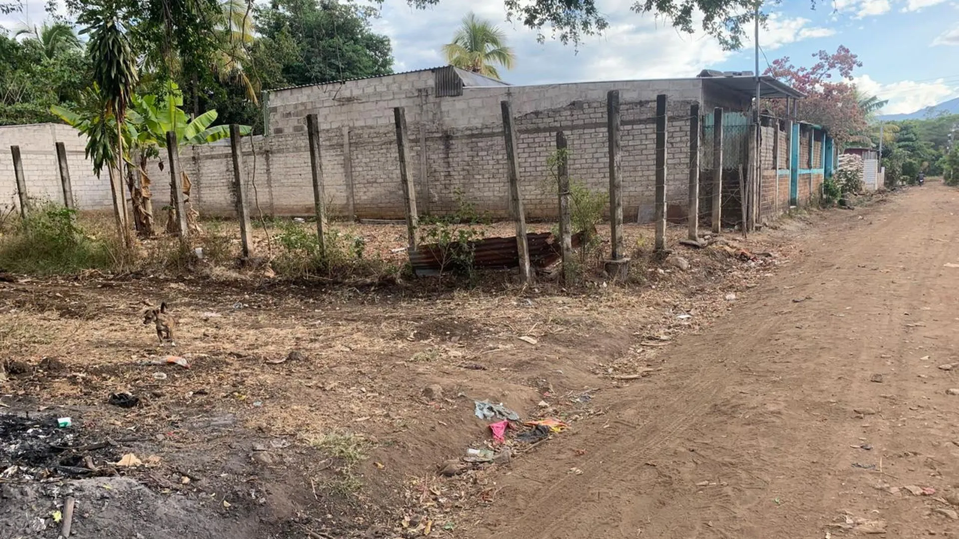Lote en Venta en El Ranchador Santa Ana El Salvador.