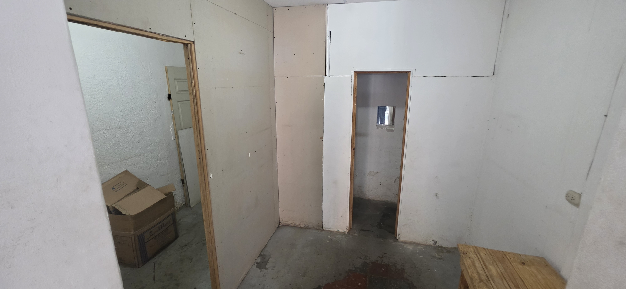Local comercial en alquiler, excelente ubicación cerca del Hospital San Juan de Dios
