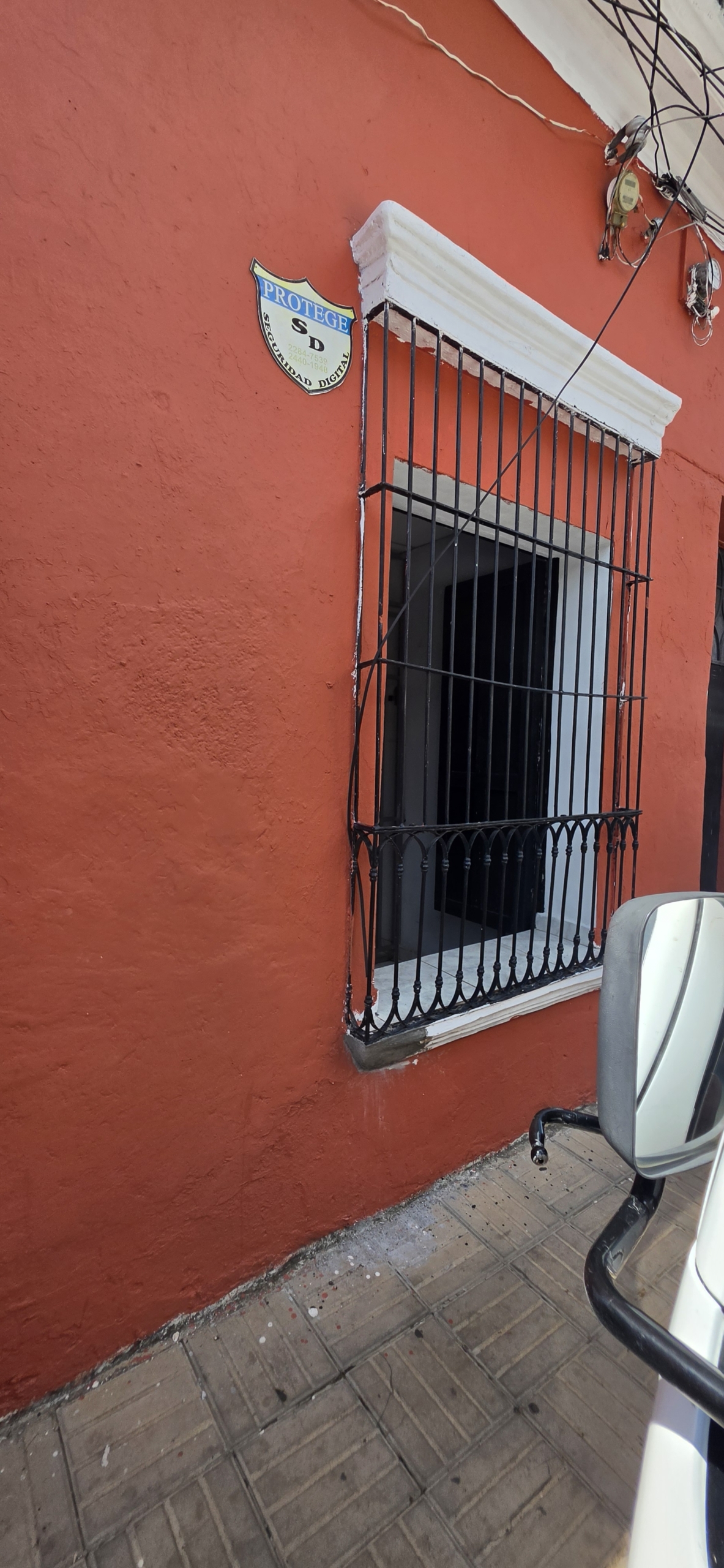 Local comercial en alquiler, excelente ubicación cerca del Hospital San Juan de Dios