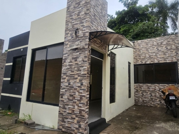Casa de 3 Habitaciones en Venta en Villa Anturias, Santa Ana