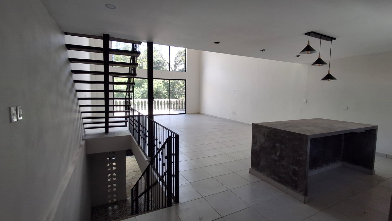 Casa en Venta en Apaneca – Sobre la carretera principal