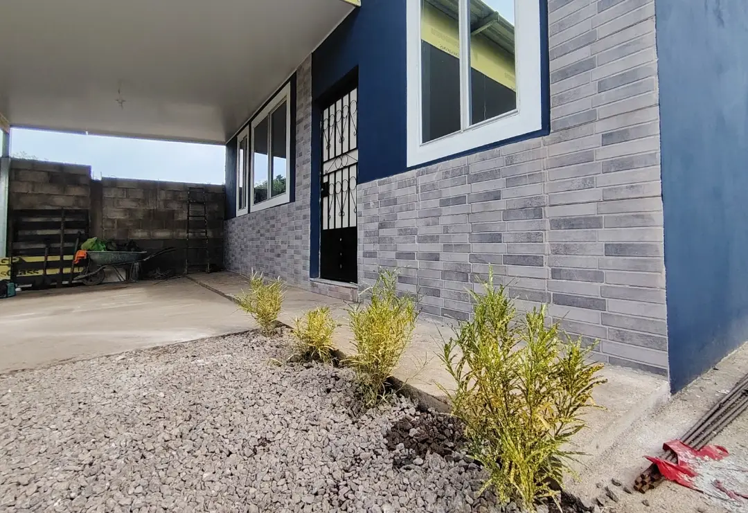Casa Nueva en Venta en Santa Ana Colonia Cristales cerca de redondel la Ceiba