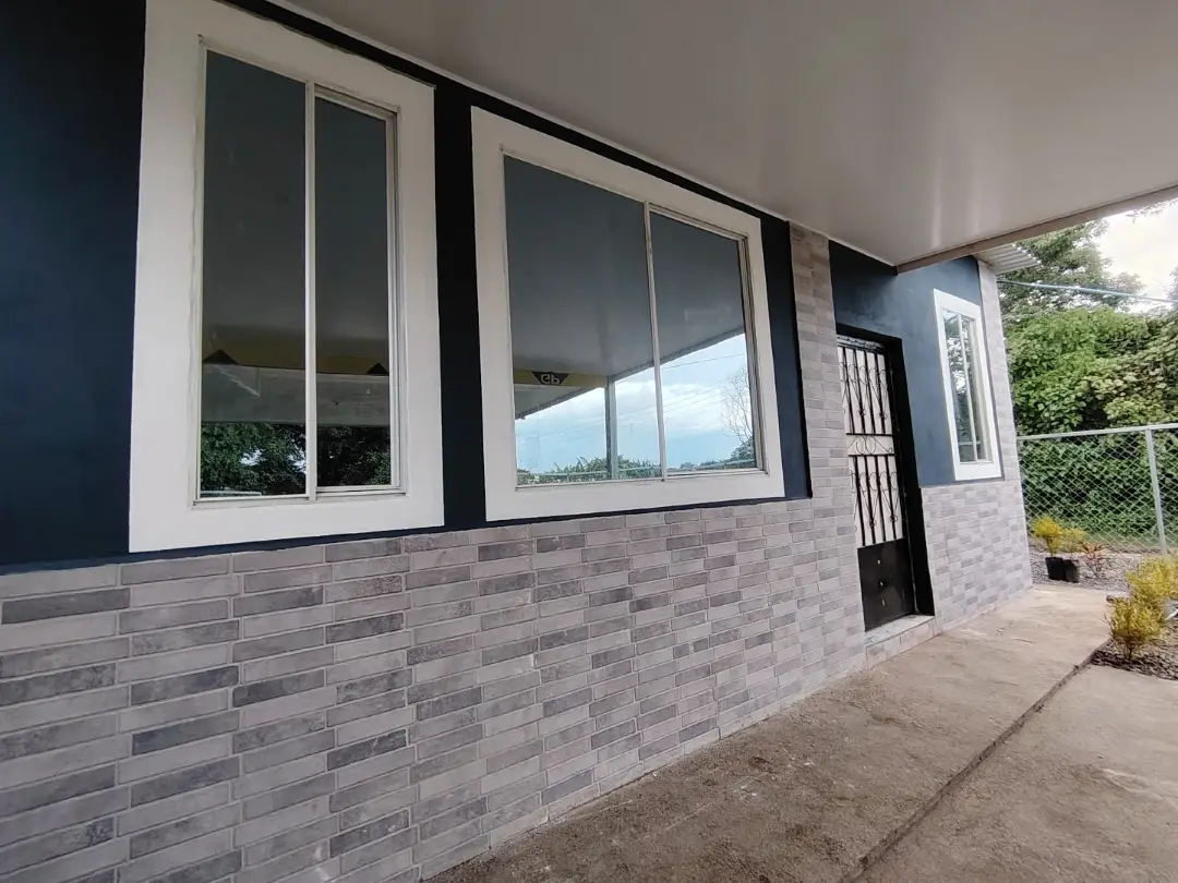 Casa Nueva en Venta en Santa Ana Colonia Cristales cerca de redondel la Ceiba