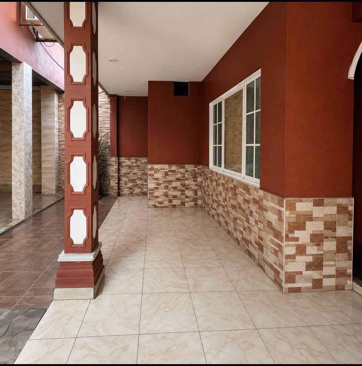 Alquiler Residencia para Local Comercial