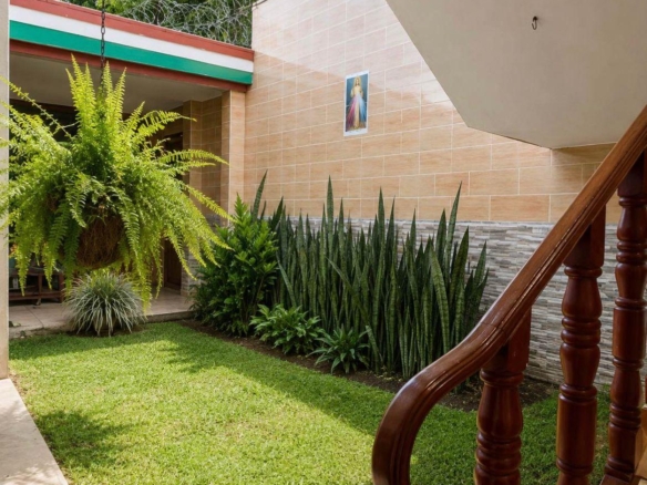 Alquiler Residencia para Local Comercial